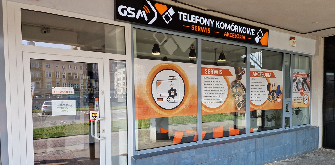 Wejście do Ekstra Serwis przy ul. Zwycięstwa 52a w Gliwicach